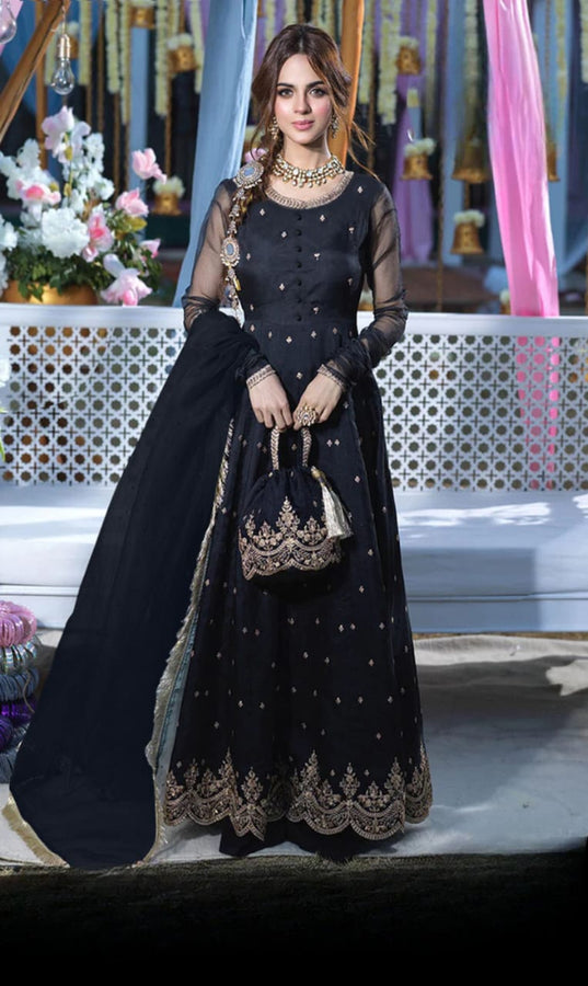 Elegant Front Embroidered Maxi 4PCS with Potli, Trouser and Lace Dupatta